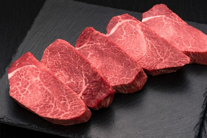 肉 博多和牛 ヒレステーキ 200g 5枚 計 1kg 12回 定期便 総計 12kg [久田精肉店 福岡県 宇美町 um40bsi440019] 牛 牛肉 ヒレ ステーキ 和牛 ソース ソース付き 福岡県産 冷凍