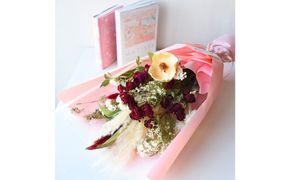 【母の日】プレミアムドライフラワー・ブーケ　フルラージュ＜お届け日：2026年5/4～5/10 当店おまかせ ＞母の日カード付き【 母の日 ギフト アレンジ 花 贈り物 大阪府 門真市 】 272230_BG131