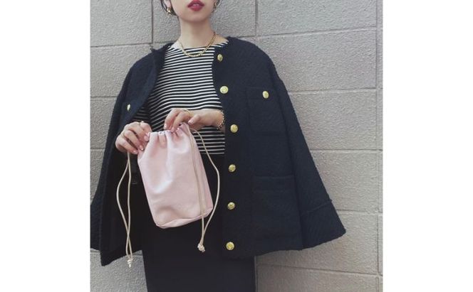 墨田区産ピッグレザー2Way巾着バッグ ファッション カバン 財布 スマートフォン ポーチ 必需品 ペットボトル 日常使い 収納力 斜めがけ 革 柔らかさ 