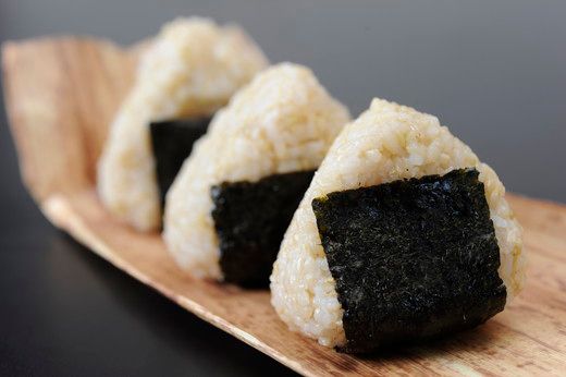 【新米】令和8年産　強い粘りと旨味！お米の王様「コシヒカリ」　玄米10ｋｇ（5ｋｇ×2）【C033W】（滋賀県　近江八幡市）