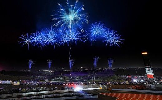 1C7【2026年4月11日（土）開催】「富士山花火 vs スピードウェイ2026」 グランドスタンド席 小中学生1名