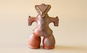 土偶 国宝土偶「仮面の女神」（長野県　茅野市尖石縄文考古館蔵）【備前焼 東児の花窯】 