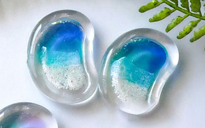 レジンアート 『海の煌き 箸置き』 ターコイズ × ブルー 2個セット はしおき はし置き レジンアート 海 ハンドメイド 雑貨 おしゃれ 沖縄市 / Kays Artistry[BCAG028]