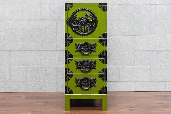 仙台箪笥 35巾脚付すきまチェスト 常盤色漆塗り KB-120B（お申込書返送後3ヵ月～8ヵ月程度でお届け） 欅産業 職人 おすすめ 船箪笥 [インテリア タンス 収納 家具 和 モダン 高級 和箪笥 小箪笥 伝統 工芸品 仏壇 仏具 神具 飾り棚 欅 漆塗 彫金 金具 装飾 仙台箪笥 船箪笥 舟箪笥 宮城 利府 欅産業]|06_kyk-720701