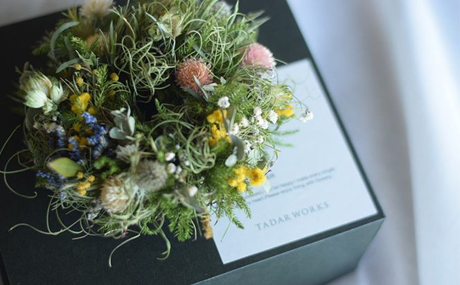 こだわりを紡いだドライフラワー リース（小） インテリア 雑貨 壁掛け 植物 お花 おしゃれ 玄関 リビング ドア 店舗 お店 飾り お花のリース 