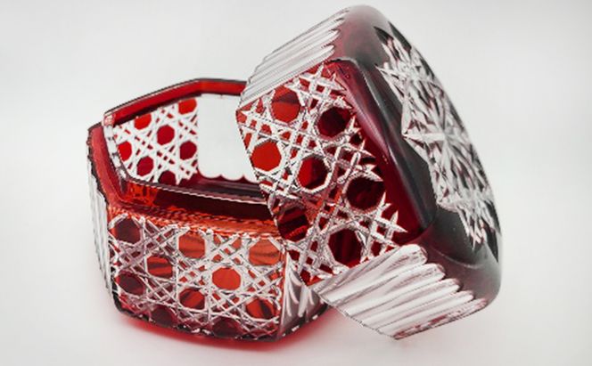 ヒロタグラスクラフト 江戸切子　紅 江戸切子　蓋物　八角篭目紋様 工芸品 雑貨 日用品 
