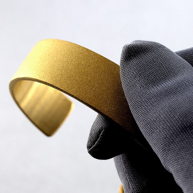 ブレスレット 純金 造幣局検定刻印付 K24 鍛造技法 幅15㎜ 腕周り20㎝ 210204105tmunik24-20 SWAA240