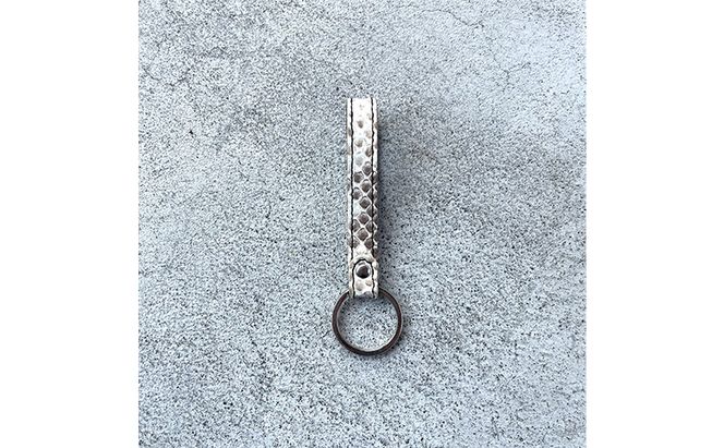 本革 キーホルダー ダイヤモンドパイソンレザー ファッション小物 イタリアンレザー プレゼント ギフト 