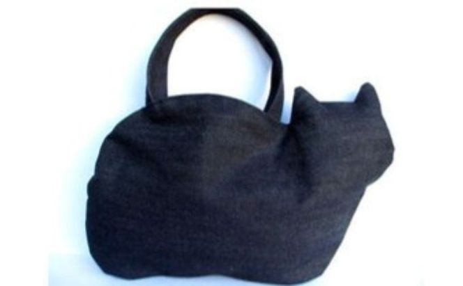 オリジナルネコ型トートバッグ　デニム ファッション かばん ふわふわ エコファー ネコ好き ネコグッズ ネコの形 ネコの形のバック 手持ちバック デニム生地 