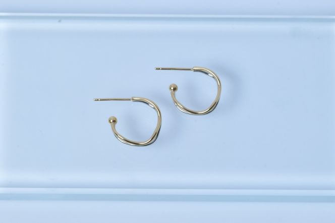 コンビ ダブルウェーブ スタッドピアス K18/pt900 F•C-0080 SWCA022