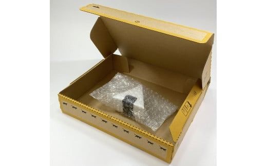 ひんやり冷たいアルミ合金製 KIHOの文鎮 （おむすび形ペーパーウエイト） 結 【ＯＭＵＳＵＢＩ】 海苔 KIHO アルミ 合金 金属 おむすび おにぎり のり ペーパーウェイト H084-060