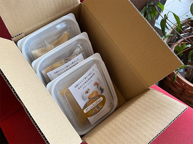 友情のりんご使用 熟成豚肩肉のりんご果汁煮込み 3個 セット 詰め合わせ 長谷川自然牧場 レストラン山崎 冷凍 加工肉 加工品 豚 豚肉 お肉 肉 おつまみ 惣菜 おかず 夕飯 温めるだけ 簡単調理 熟成豚 肩肉 青森 青森県 鯵ヶ沢町