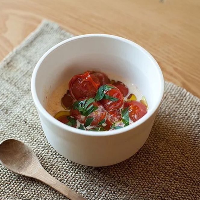 【萬古焼（ばんこやき）】ごはんを美味しく保存するスタイリッシュなおひつ 4th-market ヤソハチ お櫃 一碗 黒1個【八十八、おひつ、米、新米、レンジ、保温、保冷、万能、おしゃれ、かわいい、結婚祝、出産祝、セット、贈答、普段使い、手作り、一人用、家庭用、一人暮らし、家族、ファミリー、新生活、三重県 四日市市 ふるさと納税】