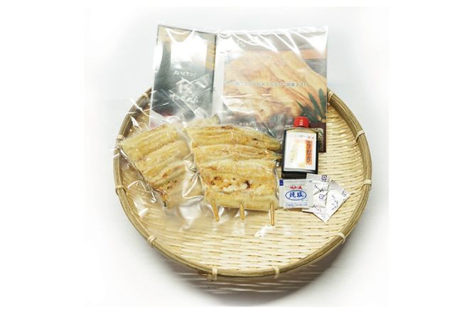 ブランド鰻【でしこ】 うなぎ 国産 静岡 雌うなぎ 炭火 白焼 大 約150g 2串 計300g [ヤママツ村田商店 静岡県 吉田町 22424589-a] 鰻 ウナギ unagi 白焼き 雌鰻 雌 メス でしこ 養鰻 静岡県産 真空パック 冷凍 血抜き締め
