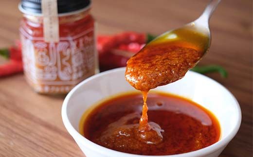 大辛ファイヤー！レギュラー1本＆特製トマトソース・ミックス2本 ギフトセット 中津川市 加子母 大辛ファイヤー もりのいえのトマトソース 激辛ソース トマトソース 唐辛子 にんにく スパイス スパイシー ソース 料理ソース ギフトセット F4N-1852