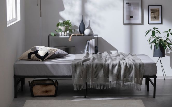 スチールベッド セミダブル SB01ーSD ブラック ベッド セミダブル 頑丈 高耐荷重 通気性 湿気対策 軽量 スチールベッド フレーム ベッドフレーム のみ 組立簡単 一人暮らし 二人暮らし ベッド下収納  引越 ベット アイリスオーヤマ 新生活