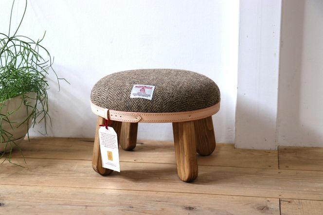 まぁるいスツール【ヘリンボーンブラウン】 子供 椅子イスキッズ HARRIS TWEED（ハリスツイード） 	Z126VC01