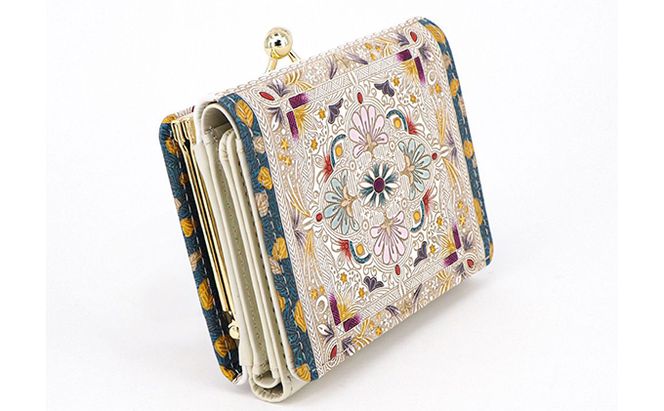 【文庫屋大関】三つ折りミニ財布　黄金のタピ【皮革工芸品】 ファッション 小物 民芸品 お札 カード 小銭 手のひらサイズ コンパクト 大人かわいい 牛革 手作り 国産 