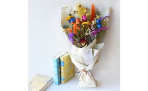 【母の日】プレミアムドライフラワー・ブーケ　コロラート＜お届け日：2026年5/4～5/10 当店おまかせ ＞母の日カード付き【 母の日 ギフト アレンジ 花 贈り物 大阪府 門真市 】 272230_BG132