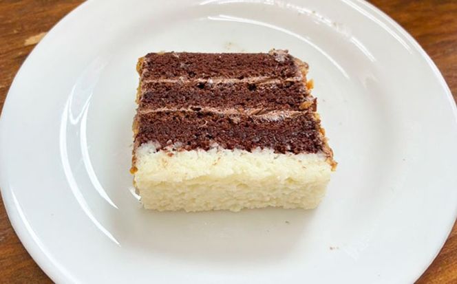 ジャーマンケーキ 1962 ギフトBOX ケーキ チョコ チョコレートケーキ ココナッツフィリング 冷凍 取り寄せ ギフト 沖縄市 / のぼりや製菓[BCEC001]