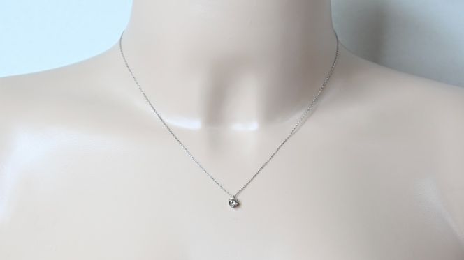 プラチナ900　天然ダイヤモンド0.10ｃｔ　爪留めネックレス FNP-1 250-001