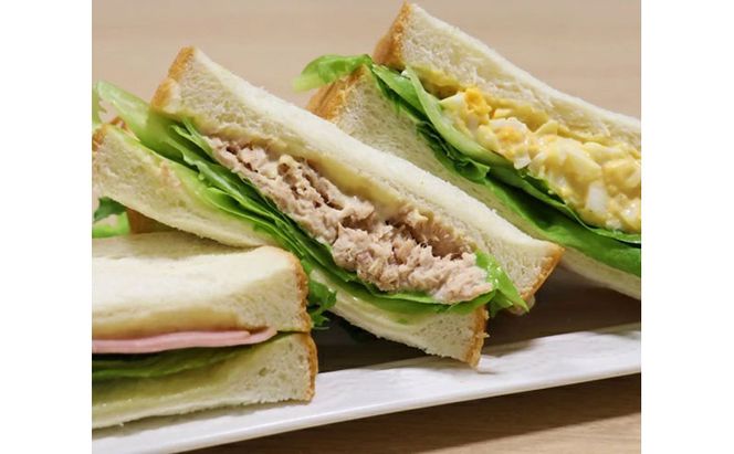 なばリーフ フリルレタス パック 8p入/ 水耕栽培 時短 野菜 レタス 特殊フィルム包装 新鮮 洗わずに食べられる 無洗 サラダ お鍋 スープ ラーメン サンドウィッチ 手軽 安全 安心 栄養 健康