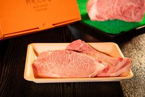 大和牛　サーロインステーキ 200g×2枚  ／ 黒毛和牛 霜降り 奈良県