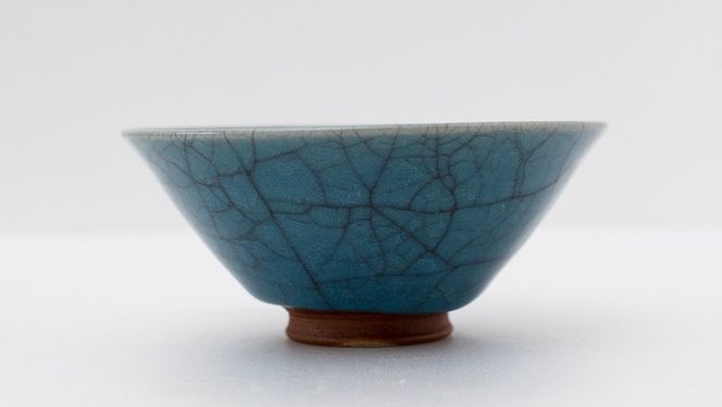 【氷裂貫入青瓷】抹茶茶碗 （小野寺裕司 作） 径13.7cm×高さ6cm | 茶碗 湯飲み 夫婦湯飲み 陶器 陶芸 お茶 食器 [EW44-NT] 