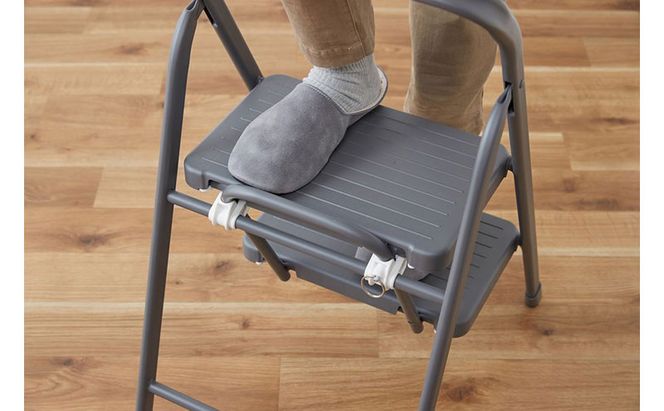 折りたたみステップ２段 OSU-2R ダークグレー アイリスオーヤマ 踏み台 脚立 折りたたみ おしゃれ 軽量 ステップ台 ステップチェア 折りたたみステップ  スツール はしご ステップ 大掃除 洗車台