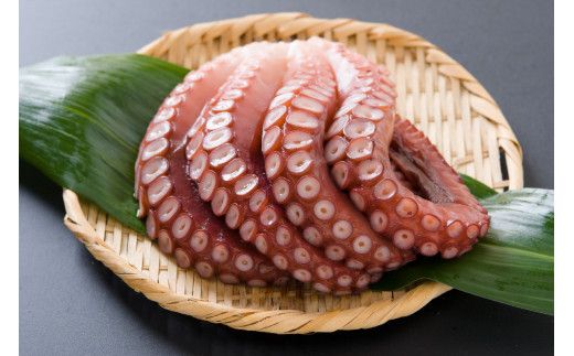 北海道留萌産　冷凍煮たこ足1kg～1.2kg R006-005 