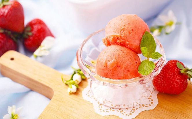 【採れたて】福岡産 濃厚 あまおう ジェラート 1000ml 《築上町》【南国フルーツ株式会社】アイス スイーツ イチゴ 苺 いちご[ABET005]