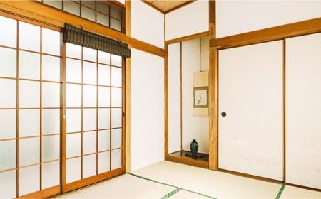 【 糸島 満喫 ！ 】 [1泊 2食 付 ] 1棟 まるまる 貸し切り 宿泊券 （最大8名まで） 《糸島》 【ゲストハウス糸結】 [AUE002] 体験型返礼品 社員旅行 社員研修 家族旅行 九州 福岡 自然満喫