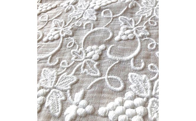 白いタオルレースハンカチ２枚組 民芸品 工芸品 小物 雑貨 ファッション 刺繍 
