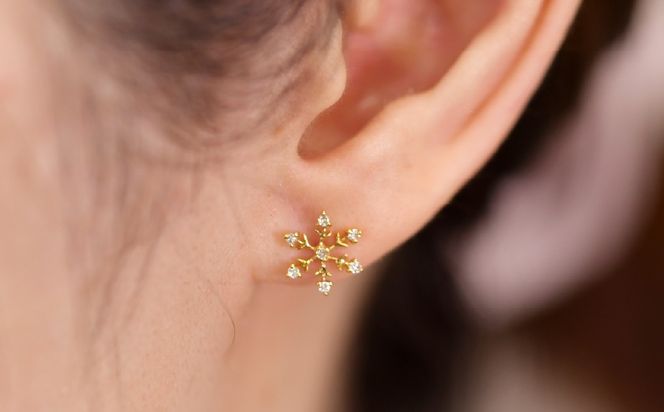 K18ダイヤブリリアントスノーピアス0.1ct　A5061 260-010