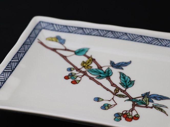 九谷焼　5.8号皿揃　果実絵変り （5枚セット）a01 食器 キッチン雑貨 キッチンアイテム 雑貨 小物 お皿 角皿 食卓 テーブルコーディネート 普段使い 贈り物 