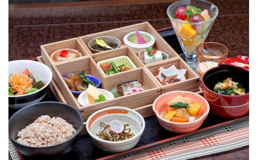 EXES｜ロイヤルプールスイート ペア宿泊券 (2泊 朝食付)｜宿泊 宿泊券 チケット 人気 おすすめ エグゼス ホテル ふるさと リゾート 沖縄県 恩納村