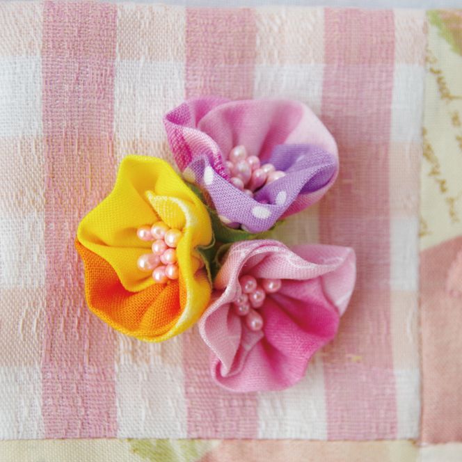 おやゆび姫の妖精ワンピース　タペストリー【手作り ハンドメイド 手芸】（CF105）