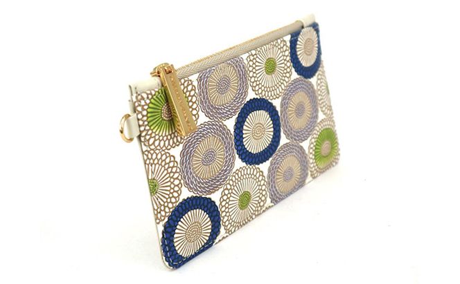 【文庫屋大関】すっきりカードケース　笠菊＜水明＞【皮革工芸品】 ファッション小物 雑貨 フラグメントケース 小銭入れ付き 収納 スマート 日本製 花柄 キク 