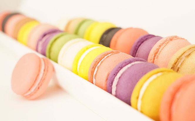 数量限定★マカロン詰め合わせ 12種類のフレーバー おやつ ギフト 贈り物 洋菓子 人気 厳選 袋井市 お菓子 スイーツ 焼き菓子 カラフル かわいい おもてなし カシス ストロベリー 塩キャラメル カフェオレ 抹茶ミルク チョコレート 
