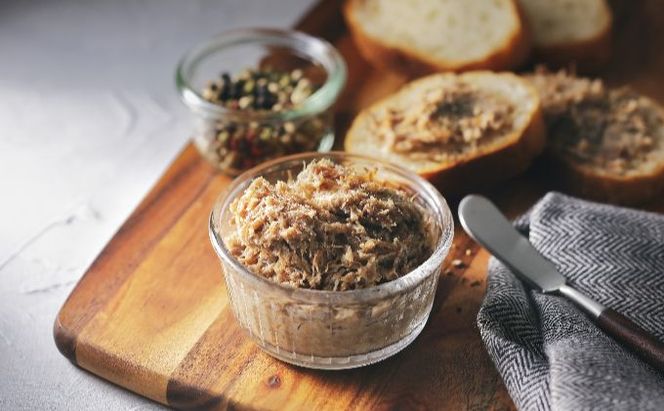 【メディアで多数紹介】 国宝・十勝ロイヤルマンガリッツァ豚 シャルキュトリセット 肉の加工品 リエット ウィンナー ソーセージ パテ モルタデッラ ロースハム 贈り物 ギフト 丸勝十勝ヒルズ