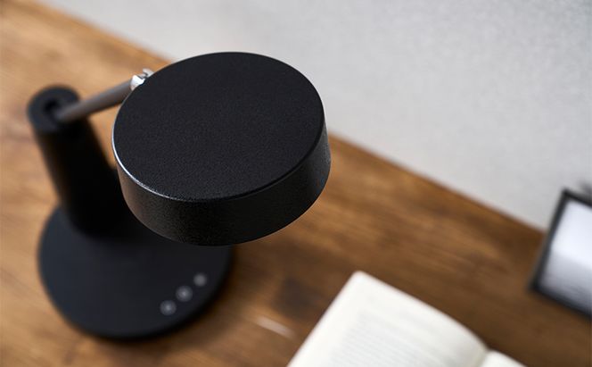 デザインデスクライト LDL-QF02DL-B ブラック デスクライト LEDデスクライト Qi充電シリーズ 平置きタイプ 調光・調色 黒 アイリスオーヤマ 昼光色 白色 電球色 