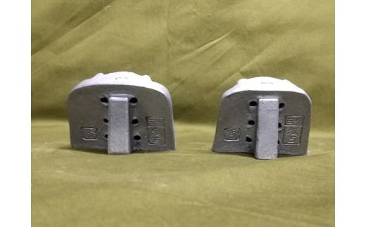 伝統工芸士の鬼師が作る【守護鬼瓦シリーズ】 見守り守護鬼面(自立型) 睨み・笑い 計２体セット 開運 魔除 三州鬼瓦 工芸品 H064-048