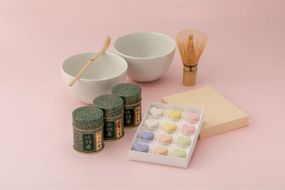 ハートのお抹茶セット(宇治抹茶30g×3種、和三盆糖、抹茶碗セット)〈宇治抹茶 抹茶 お茶 茶 粉末 和三盆糖 和菓子 抹茶碗 ハート スイーツ お菓子 お抹茶 セット 工芸品 加工食品〉 飲料類 