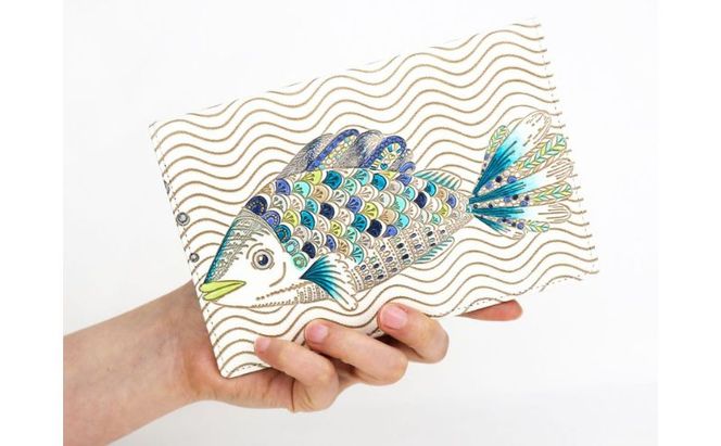 【文庫屋大関】パーソナルホルダー　ザ・フィッシュ【皮革工芸品】 雑貨 日用品 ブックカバー パスポートケース 貴重品入れ マルチケース シンプル 和風 革小物 