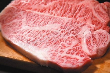 艶さし！【A4～A5】佐賀牛サーロインステーキ 500g(250g×2枚)【肉 牛肉 ブランド牛 黒毛和牛 ステーキ肉 ふるさと納税】(H112105)