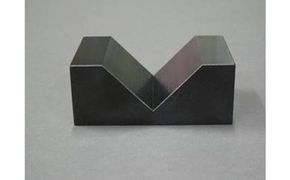 ホビー用　スチール製Vブロック 雑貨 日用品 