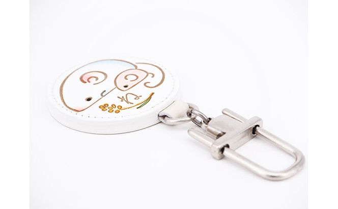 文庫屋大関 干支キーホルダー 子 ドアに冷蔵庫にペタリ 干支 キーホルダー マグネット入り 磁石入り 革製品 革小物 革製 日用品 雑貨 小物雑貨 マグネット 磁石 工芸品 民芸品 伝統工芸品 東京 東京都 墨田区