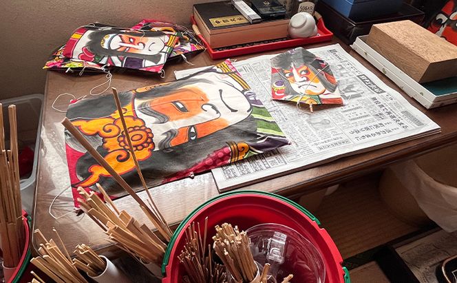 北海道 礼文島 職人手作り 伝統工芸 礼文凧 「達磨」 特大サイズ (97cm×65cm) ［秋元真澄］【 凧 たこ 礼文凧 民芸品 工芸品 手作り 観賞用 受注生産 飾り凧 インテリア 縁起物 武者絵 】