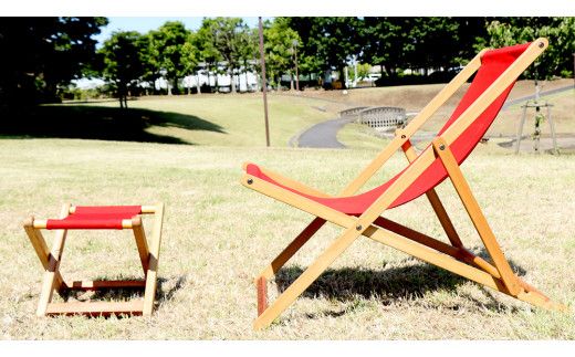 《 受注生産 》 布製 デッキ チェア 1脚 （ レッド ） 【 フットレスト付き 】 インテリア アウトドア キャンプ テラス 庭 家具 日用品 椅子 イス リクライニング 折りたたみ コンパクト 収納 [DP011us]