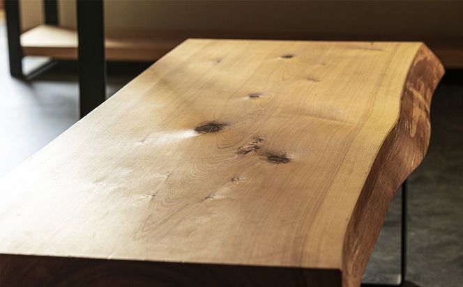 徳川御三家紀州藩の伝統を受け継ぐ三重県 尾鷲（オワセ）ヒノキ使用 BROOK 一枚板ベンチ 長さ1,200×奥行350×高さ約420㎜　【家具 インテリア ベンチ 一枚板 木製 伊勢 おすすめ ブランド メーカー オーダーメイド 手作り おしゃれ 木 テーブル ダイニング 家族 一人暮らし 脚 天板 新生活 引越し 椅子 イス ブルック 三重県 四日市市 ふるさと納税】